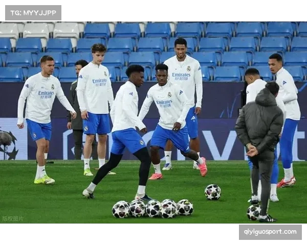 欧冠半决赛首回合：曼城开场采用区域防守，第30分钟后转为针对性盯人限制姆巴佩