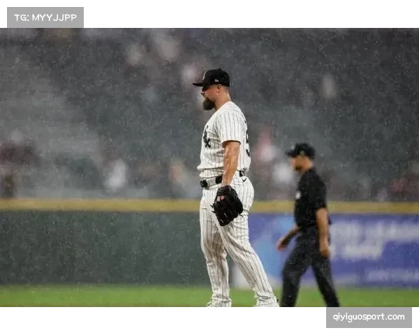 雨中激战：白袜与皇家比赛因雨中断两小时，球员在休息室进行 FIFA 对战