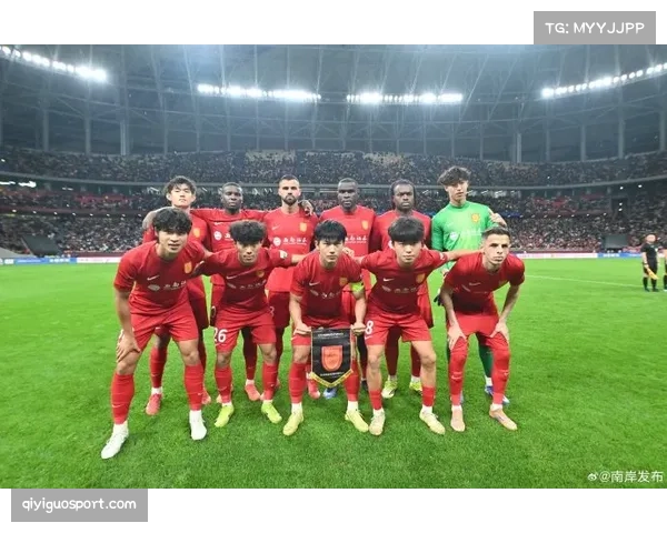 重庆铜梁龙客场掀翻卫冕冠军，阿马杜恩加德乌防线组合显威力